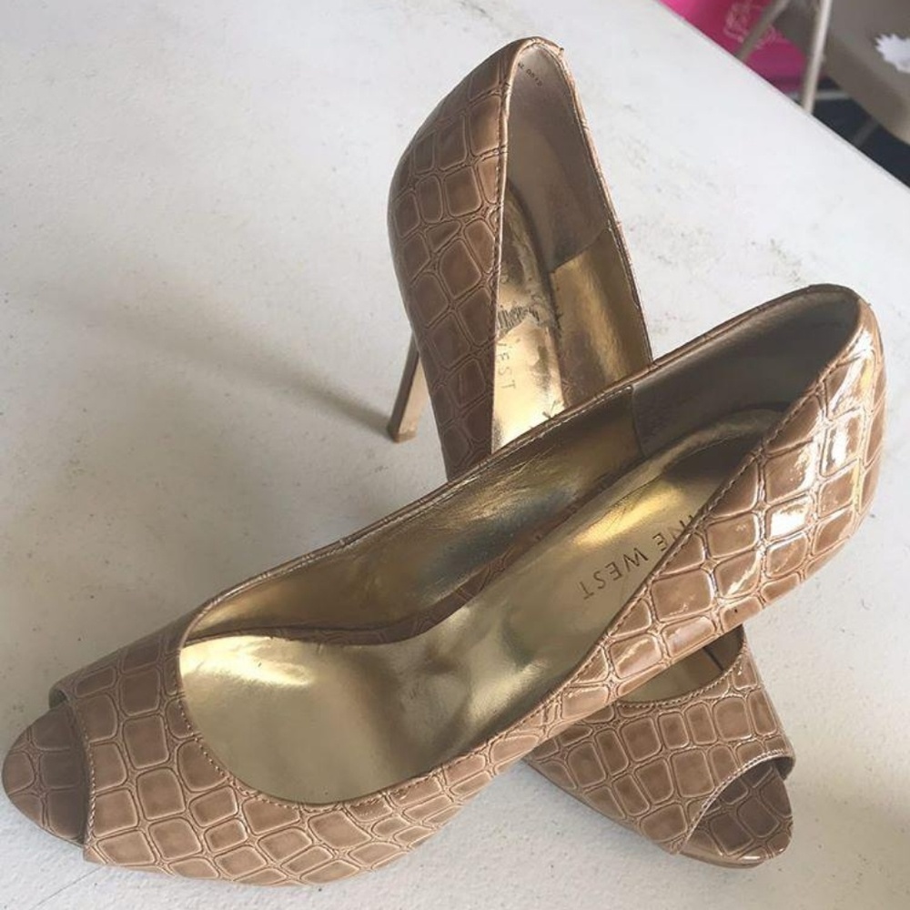 Nine West Printed Pumps